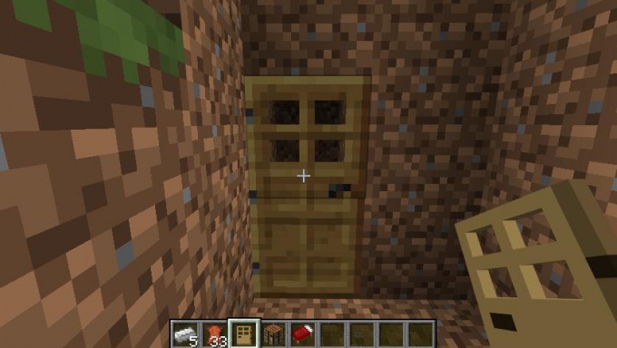 Como fazer uma porta em Minecraft