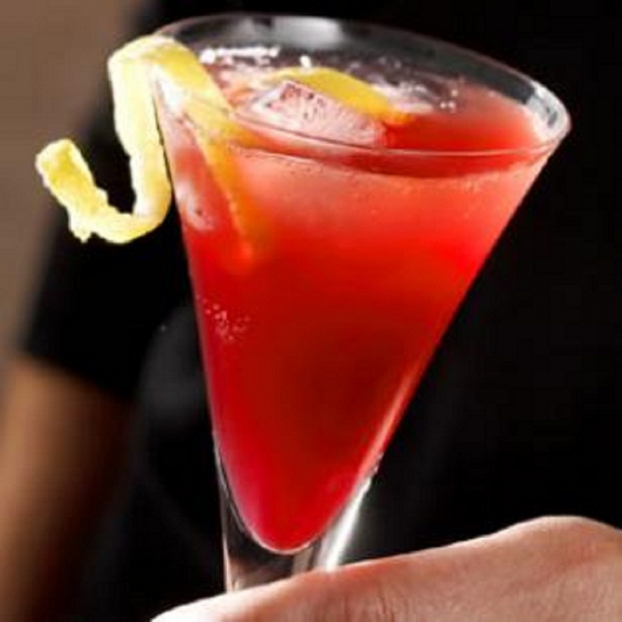 Como preparar um cocktail "Romance"