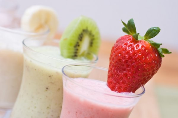 Como fazer um milkshake com frutas