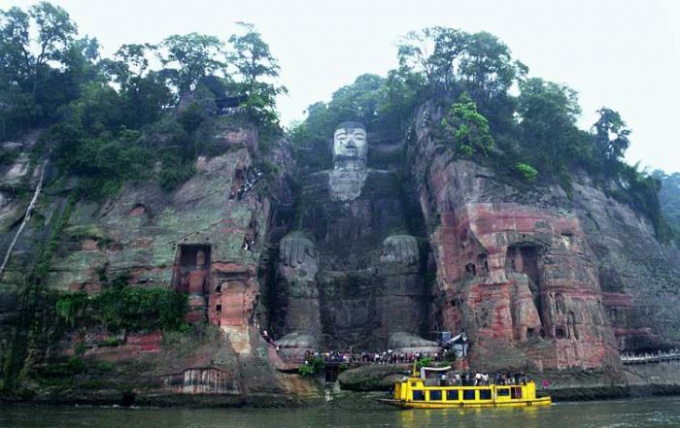 Monumento do Buda em Leshan: alguns fatos interessantes