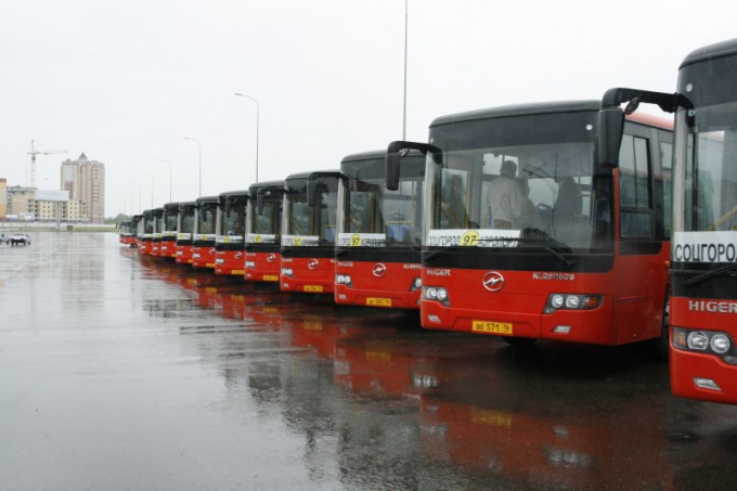 Como são ônibus para Ekaterinburg