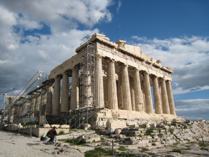 Enviando chumbo aos turcos, os gregos salvaram o Parthenon